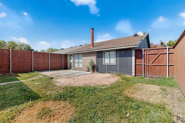 Building Photo - 310 E Amberway Ln