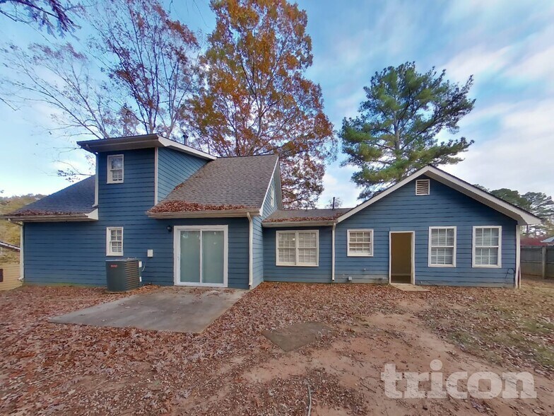 Building Photo - 4737 Cedar Lake Dr SE