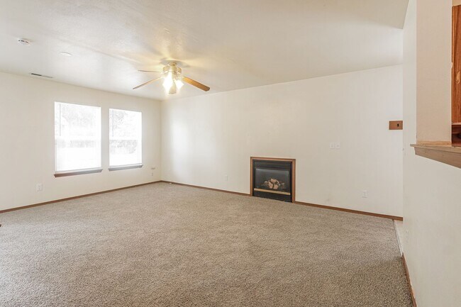 Building Photo - 6805 Jericho Ln SW