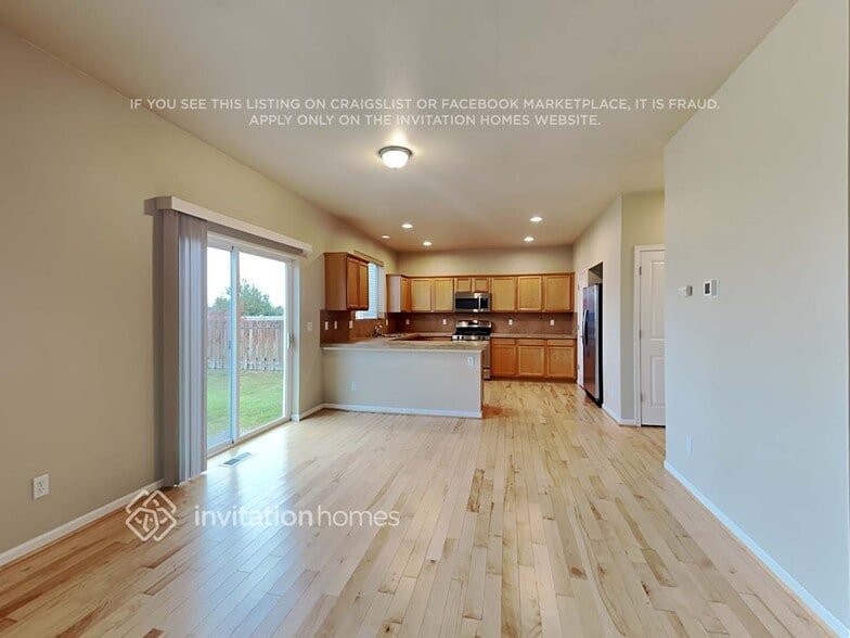 Building Photo - 2412 87th Dr NE