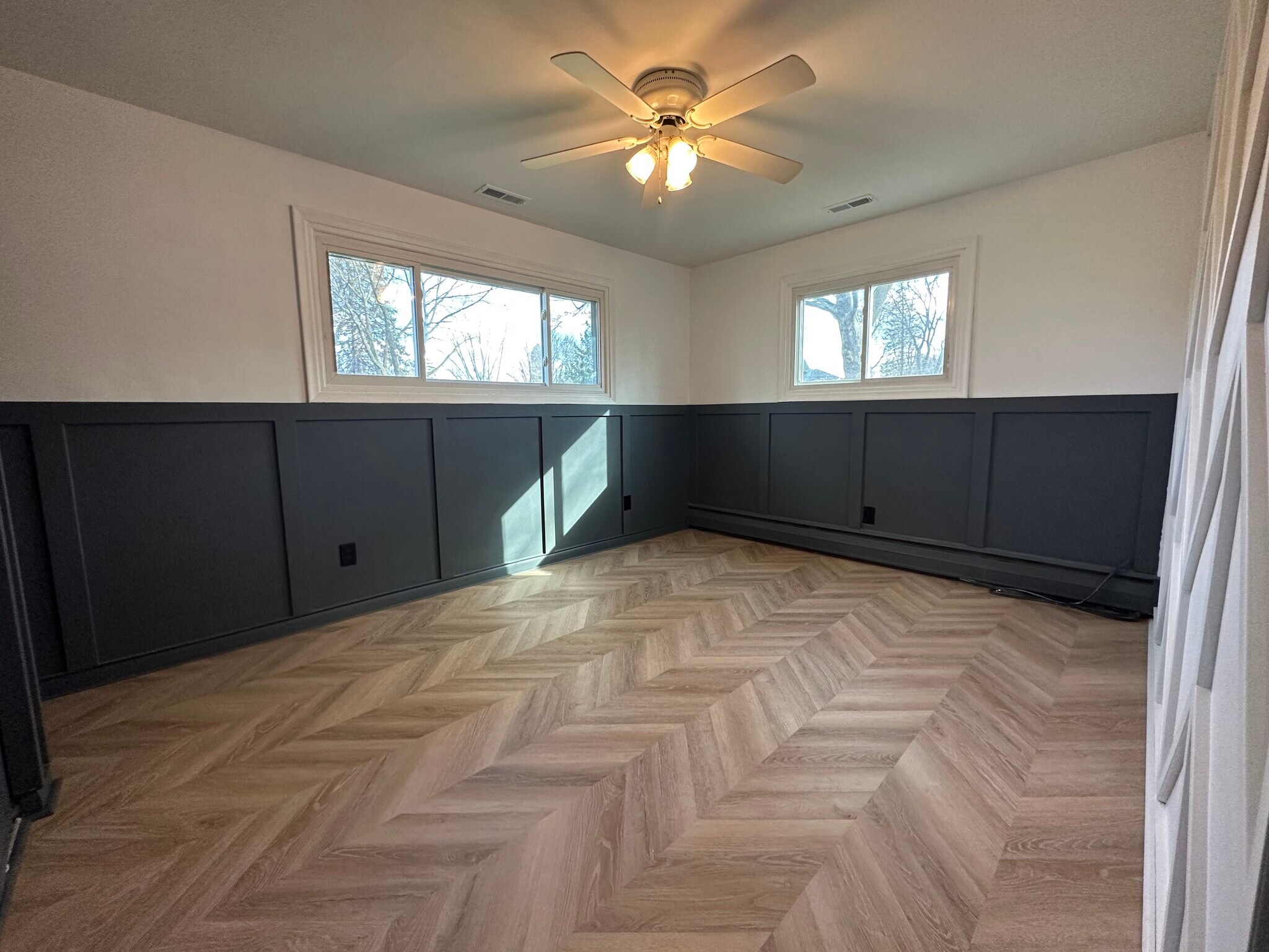 Building Photo - 3711 Ruthland Dr