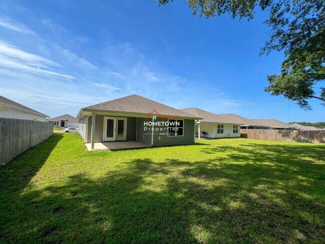 Building Photo - 5257 Peach Dr