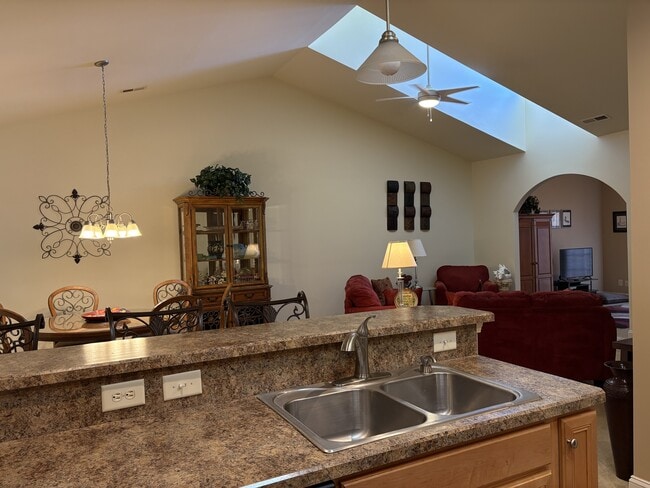 Building Photo - 991 Wrigley Dr