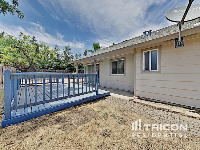 Building Photo - 324 Kendrick Ln