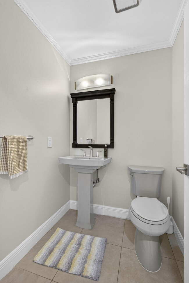 Building Photo - 5463 Sea Biscuit Rd