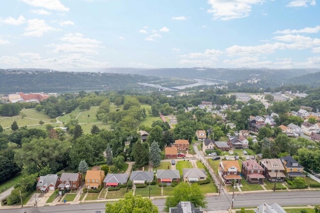 Building Photo - Stunning 3 bedroom home in McKeesport available Feb 15!