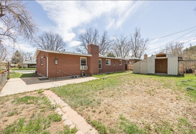 Building Photo - 425 S 40th St