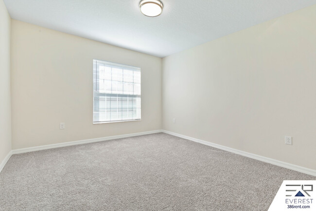 Building Photo - 18 Bressler Ln