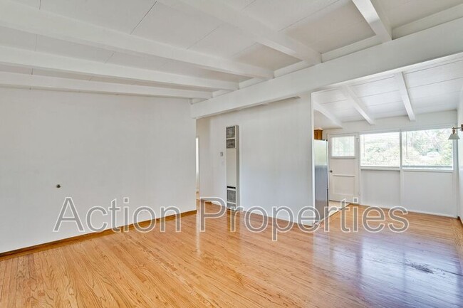 Building Photo - 2343 Jackson St