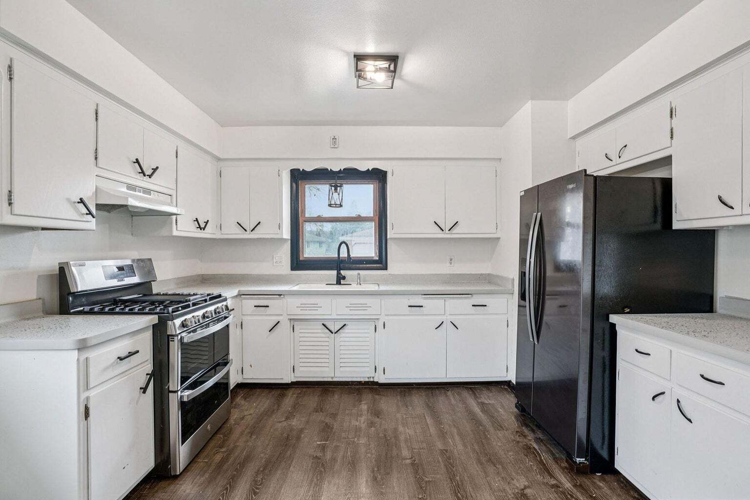 Building Photo - 8610 W Potomac Ave