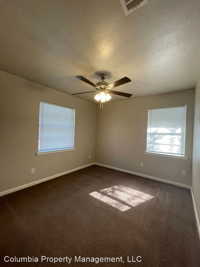 Building Photo - 3 br, 2 bath House - 8 Tulip Drive