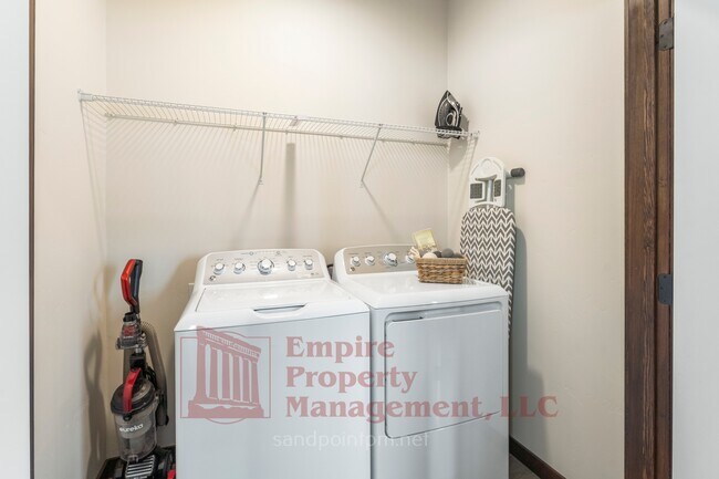 Building Photo - 41 Potlatch Lp