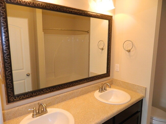 Building Photo - 5574 Connor Dr