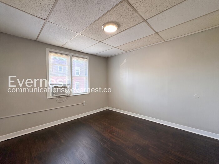 Building Photo - 1049 E Patapsco Ave