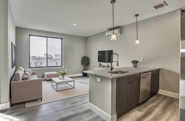 Building Photo - 3516 John F. Kennedy Blvd