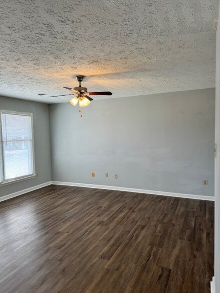 Building Photo - 481 Fox Harbour Dr