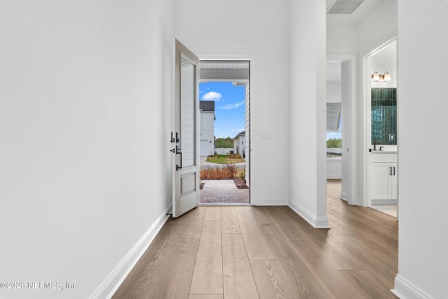 Building Photo - 174 Pine Leaf Dr