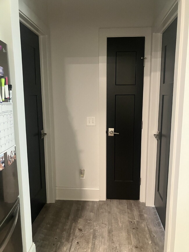 Building Photo - Luxury 1 BR in Fairport Village Available November 2026