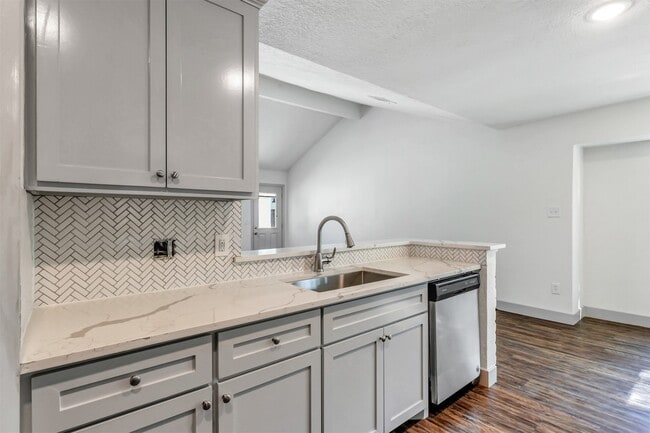 Building Photo - 23118 Whispering Willow Dr