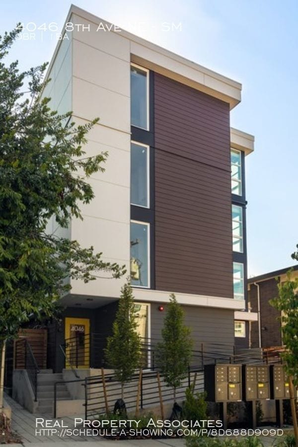 Building Photo - 4046 8th Ave NE