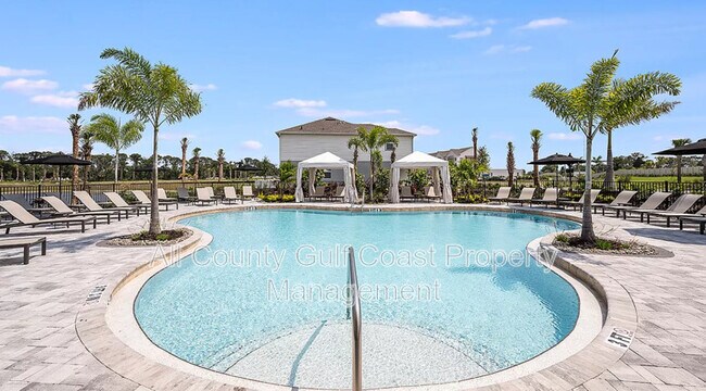 Building Photo - 15097 Cuzcorro Ct