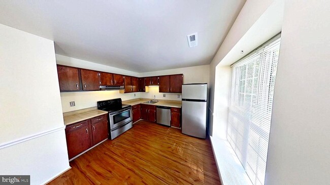 Building Photo - 3699 Kempsford Field Pl