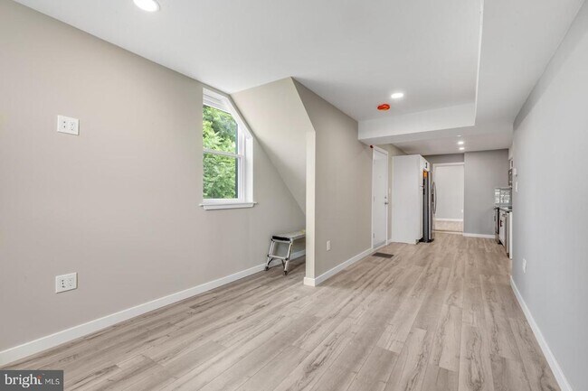 Building Photo - 435 W Susquehanna Ave