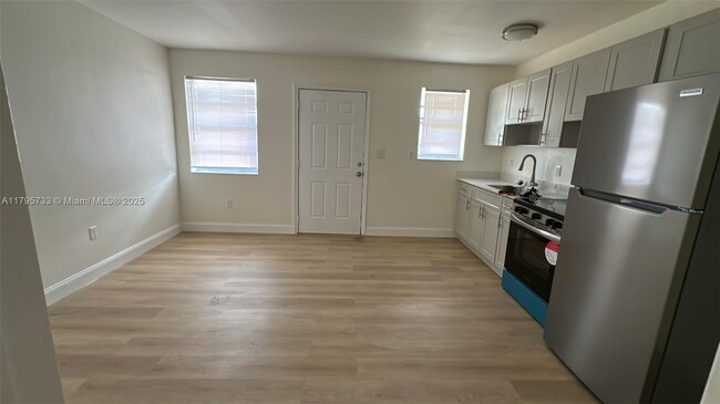 Building Photo - 10621 SW 184th St