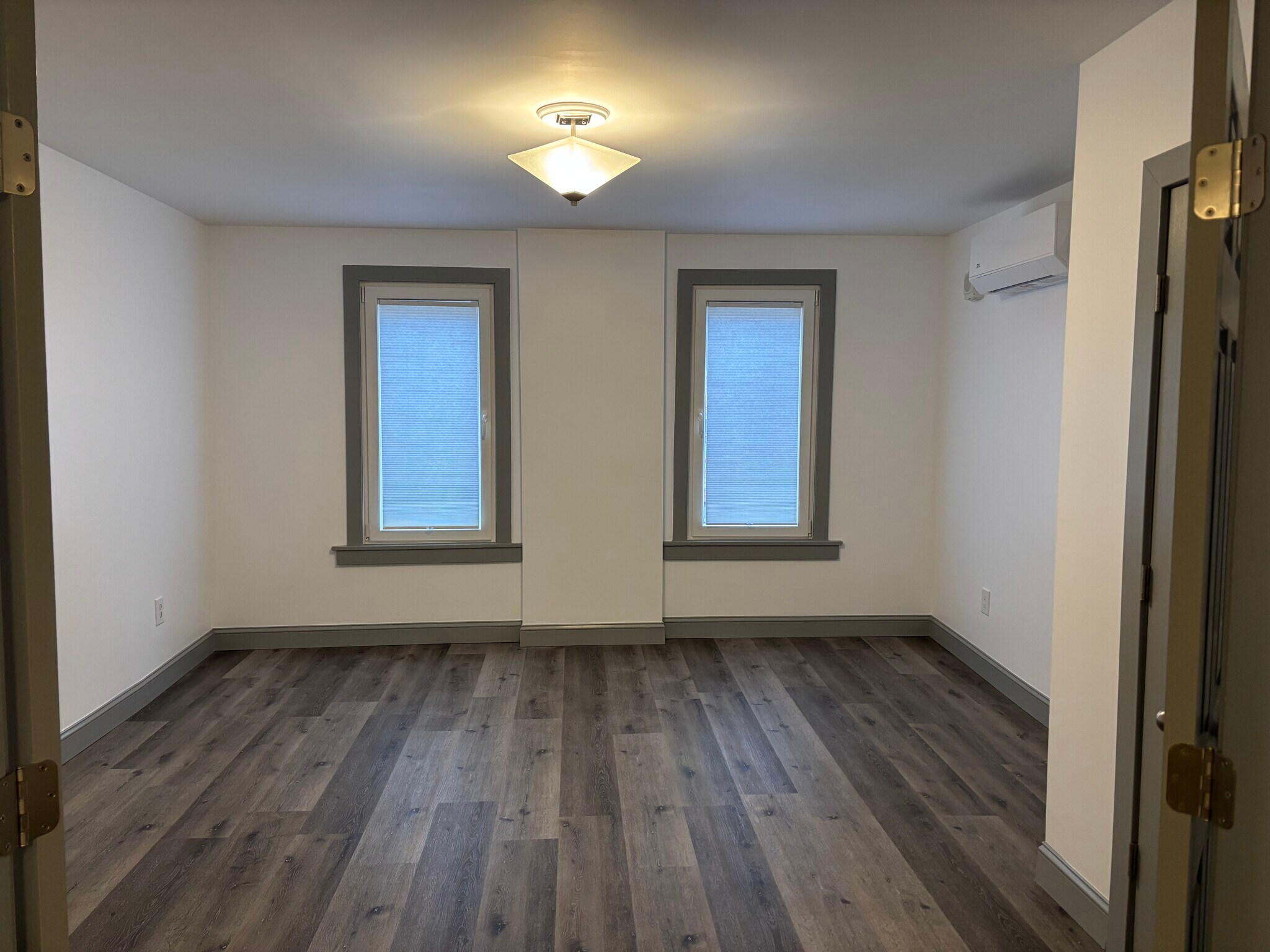 Building Photo - 1132 Northampton St