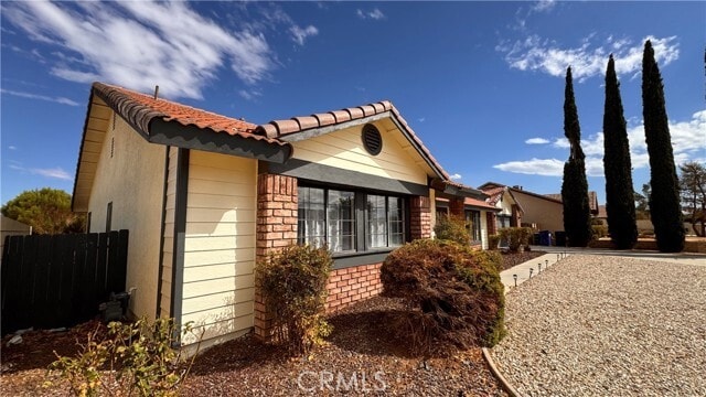 Building Photo - 13677 Ivanpah Rd