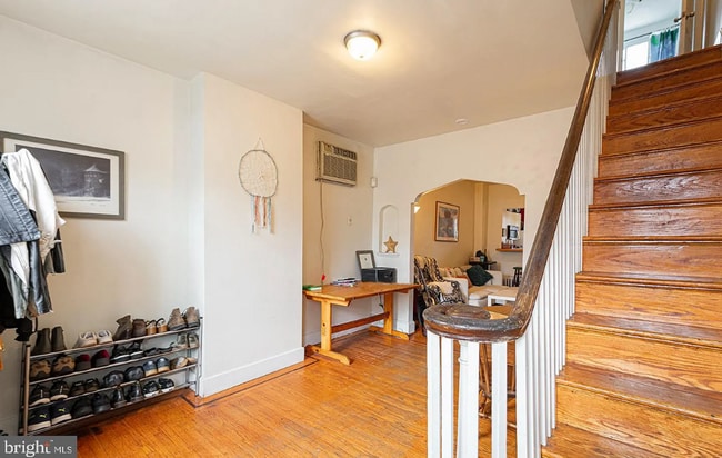 Building Photo - Spacious 4BR Home Steps from Frankford Ave | Private Patio + Tons of Natural Light