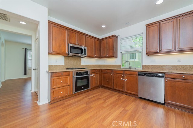 Building Photo - 65 Bell Chime