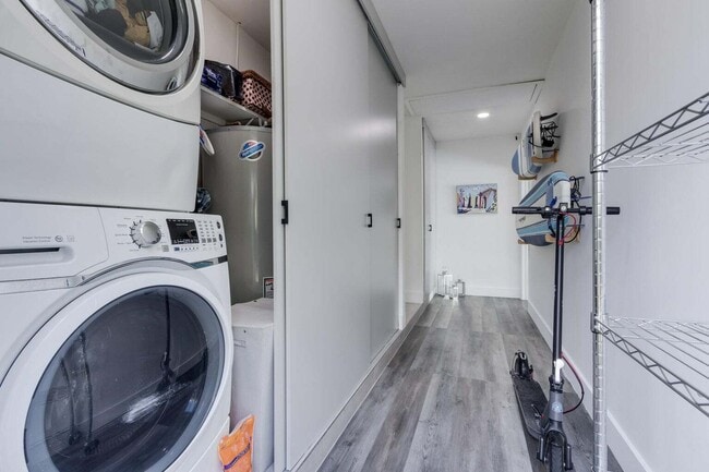 Building Photo - 1049 W Palmetto Park Rd