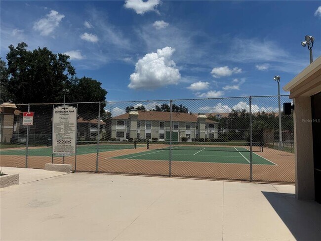 Building Photo - 3024 S Semoran Blvd