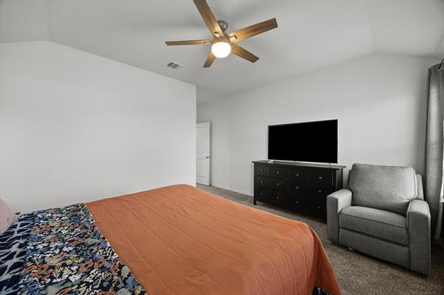 Building Photo - 701 Saddle Oak Ln