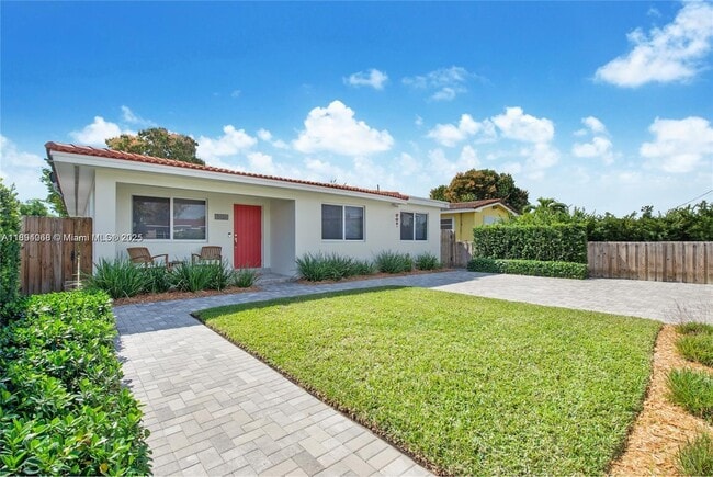 Primary Photo - 6560 SW 26th St