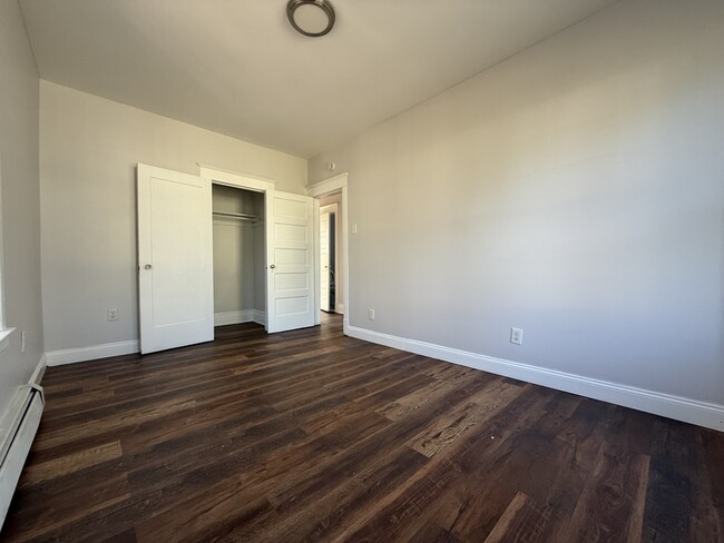 Building Photo - 898 Myrtle Ave