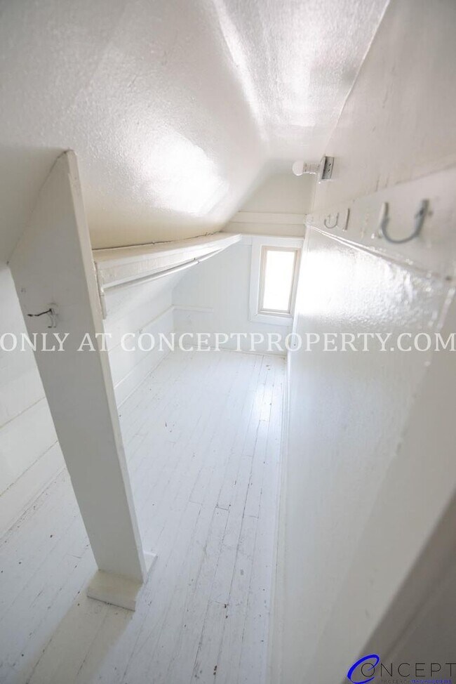 Building Photo - 5000 S Jones Ct