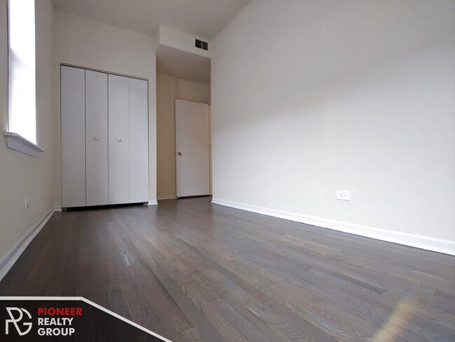 Building Photo - 2323 N Kedzie Blvd