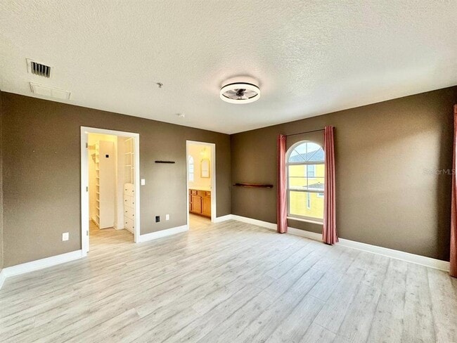 Building Photo - 487 Bayou-Village Dr
