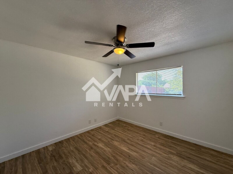 Building Photo - 7318 Glen Trail