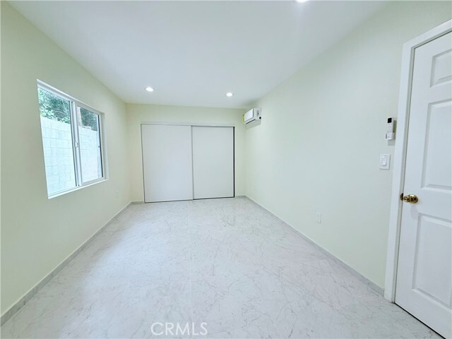 Building Photo - 17513 Glenburn Ave