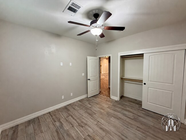 Building Photo - 5121 Anaconda Ave