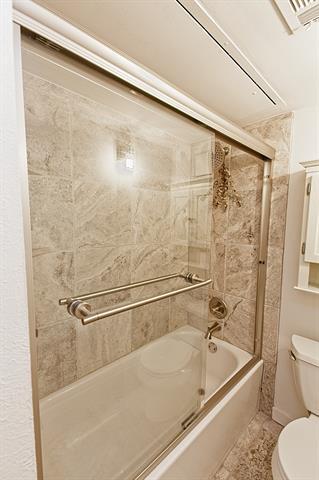 Building Photo - 4800 Northway Dr