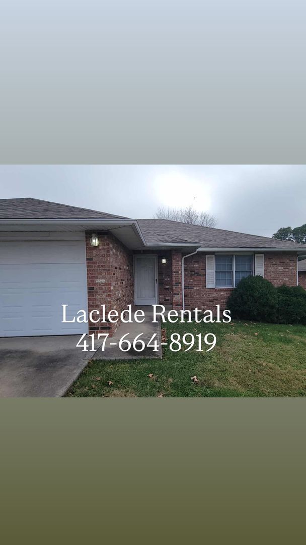 Primary Photo - 2 BEDROOM 2 BATHROOM DUPLEX WITH GARAGE