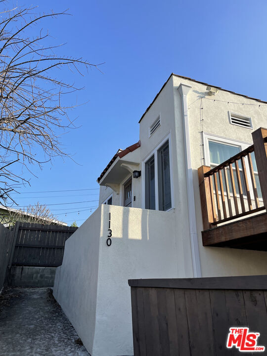 Primary Photo - 1130 Laveta Terrace