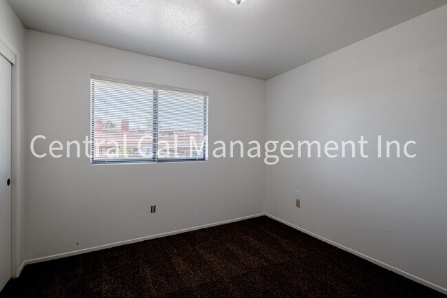 Building Photo - 4207 Eton St