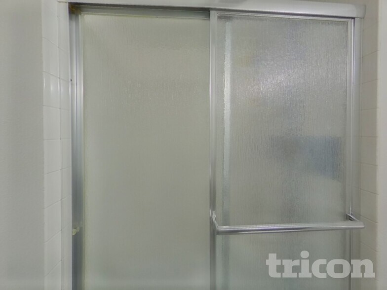 Building Photo - 9227 S Butterwood Ct