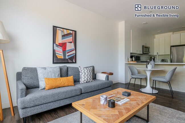 Building Photo - 845 Washington St