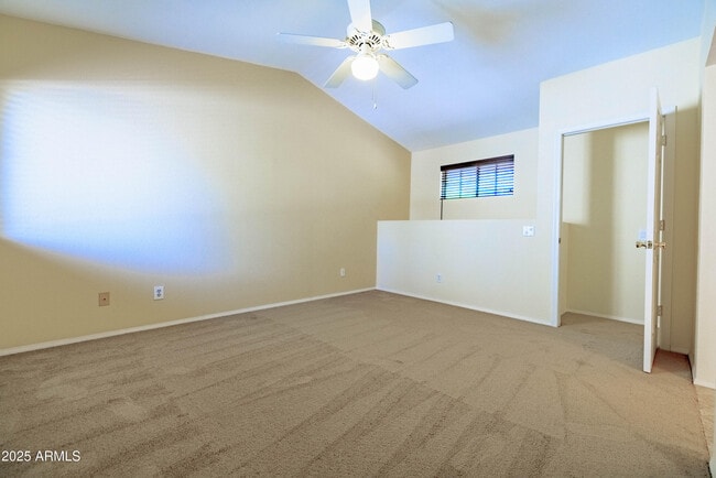 Building Photo - 170 E Guadalupe Rd